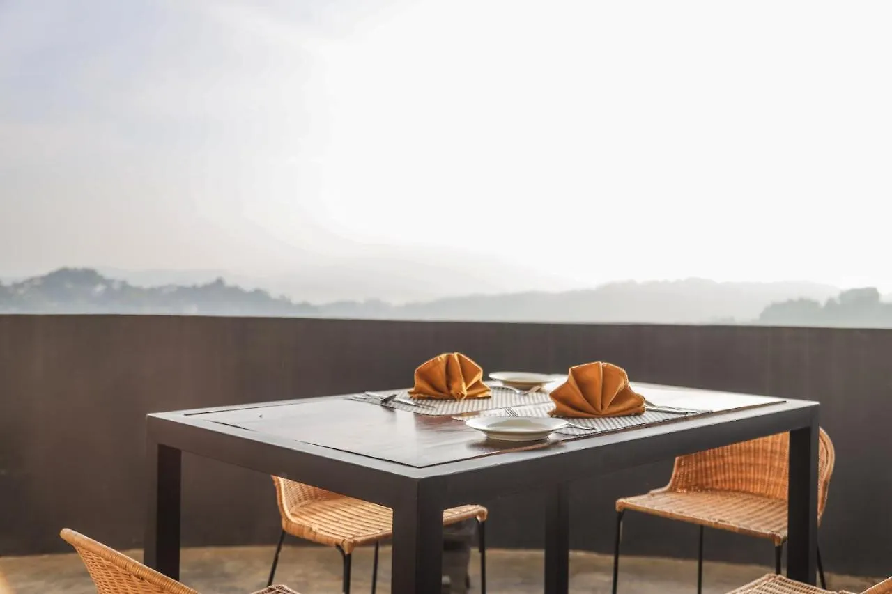 *****  The Summit Hotel Kandy Sri Lanka