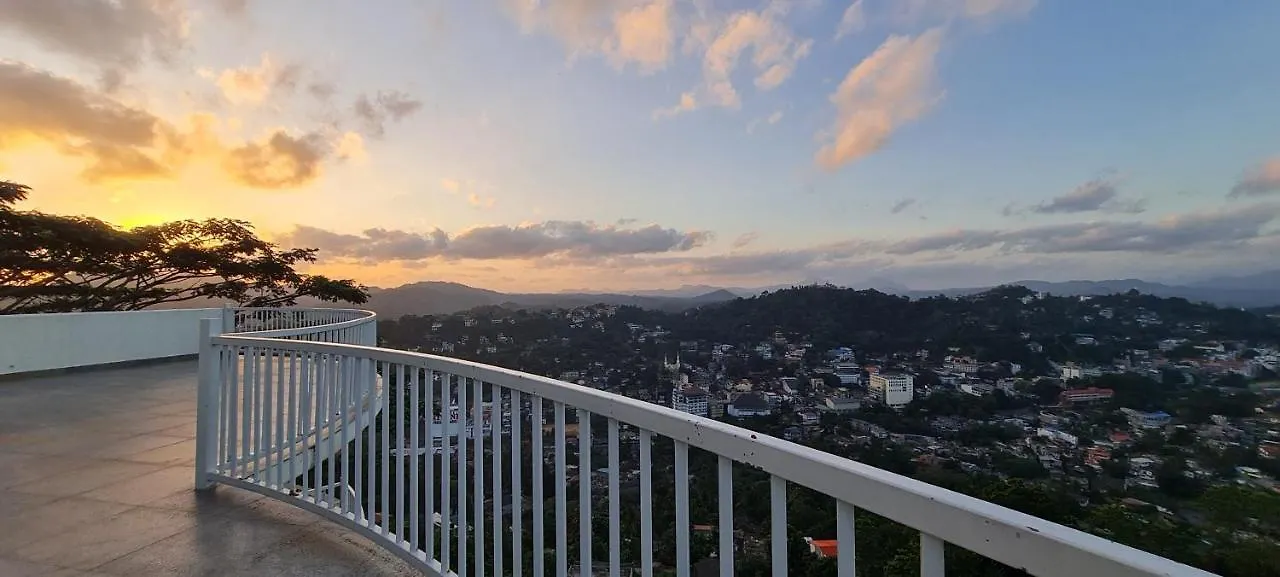 *****  The Summit Hotel Kandy Sri Lanca